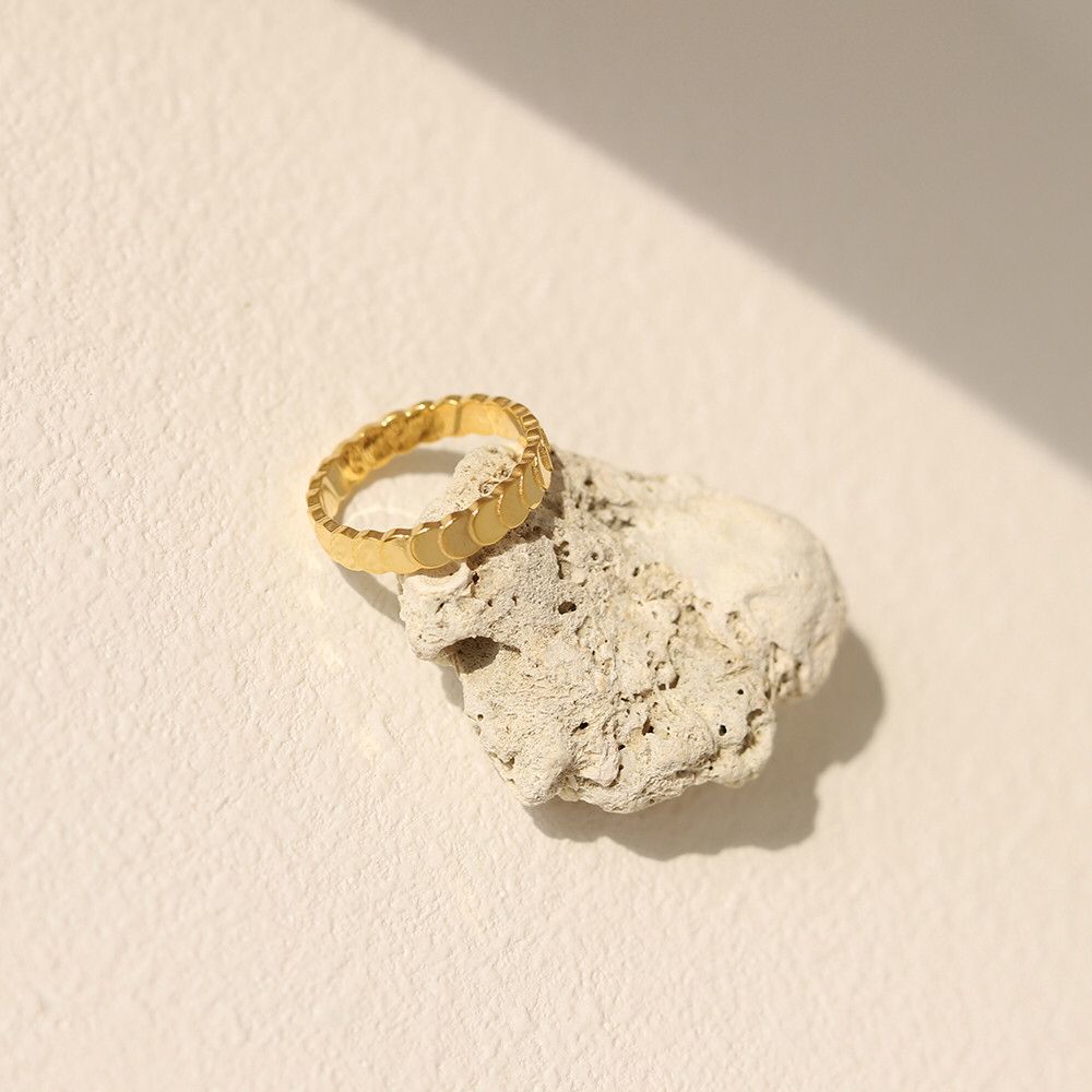 18K Gold Plated Minimalistic Sequins Ring